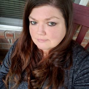 Meet your Posher, Roxanne